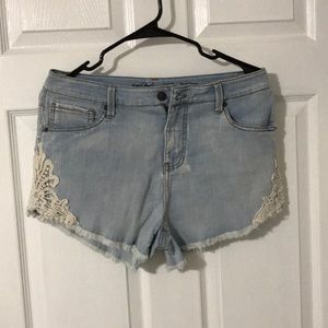 Lace detail shorts